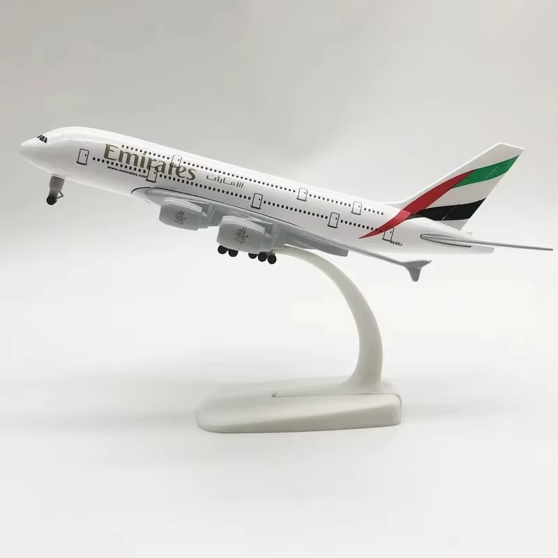 20CM A380 Emirates Airline 1:4 - Model Airplane Plastic recension och pris