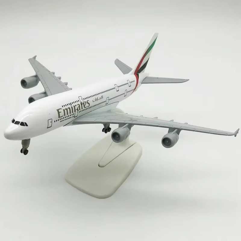 20CM A380 Emirates Airline 1:4 - Model Airplane Plastic recension och pris