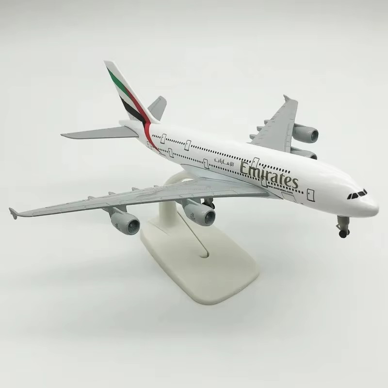 20CM A380 Emirates Airline 1:4 - Model Airplane Plastic recension och pris